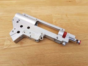 CNC Split Gearbox V2 with int. Hop Up Chamber (8mm) - RETRO ARMS